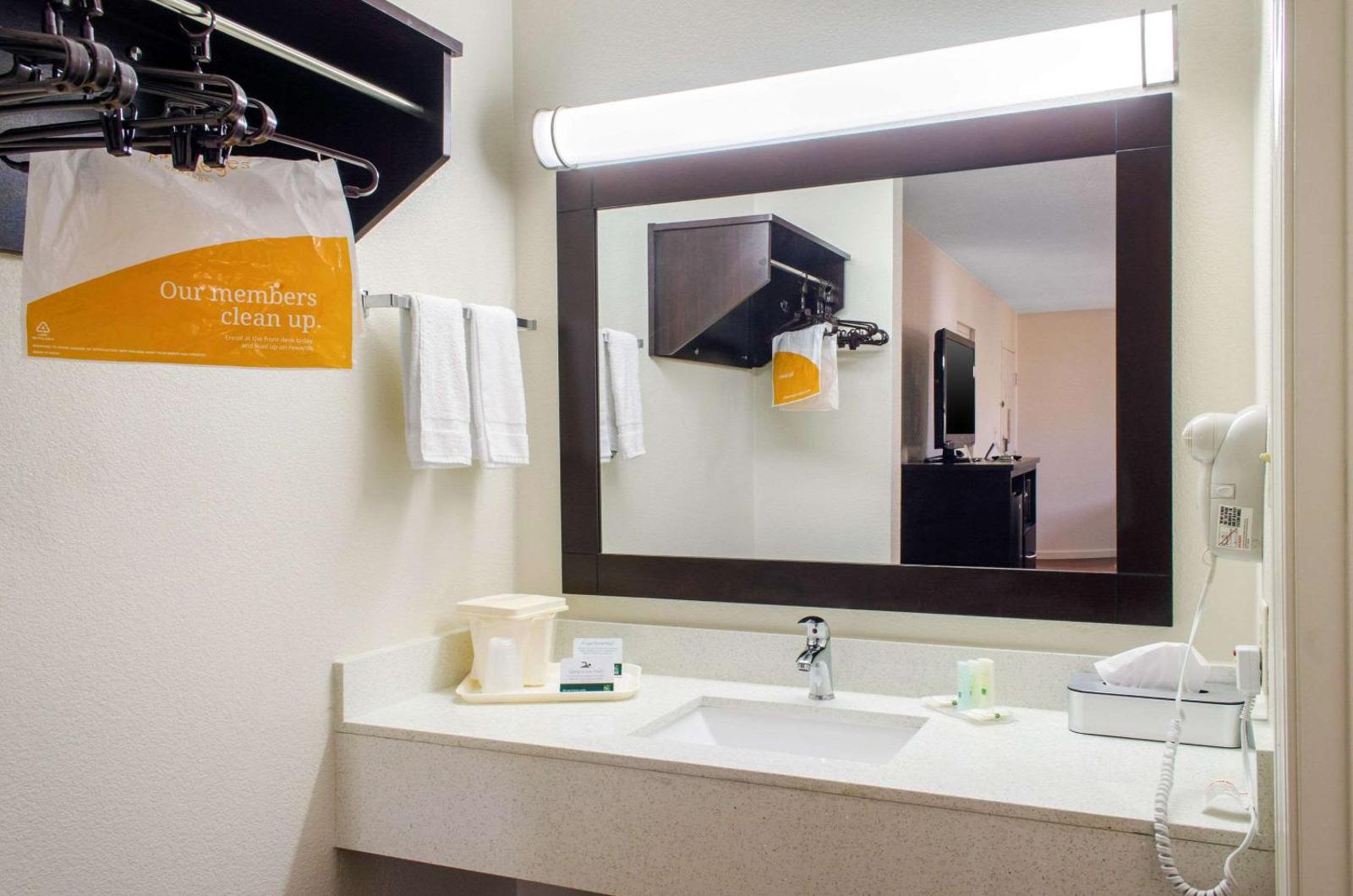 Quality Inn McComb Main image 2